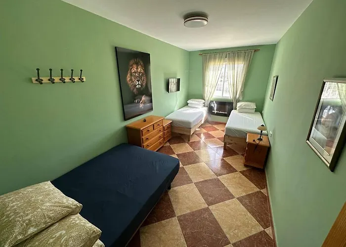 בית אירוח Moto Groot *